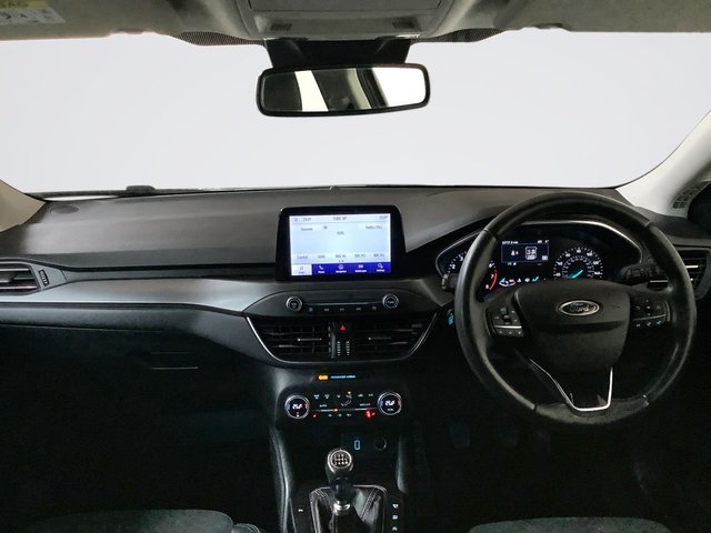 2020 Ford Focus 1L Titanium X 5dr - Photo 3