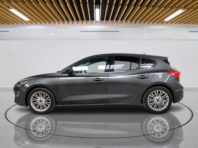 2020 Ford Focus 1L Titanium X 5dr - Photo 5