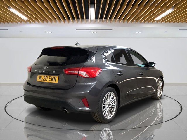 2020 Ford Focus 1L Titanium X 5dr - Photo 8