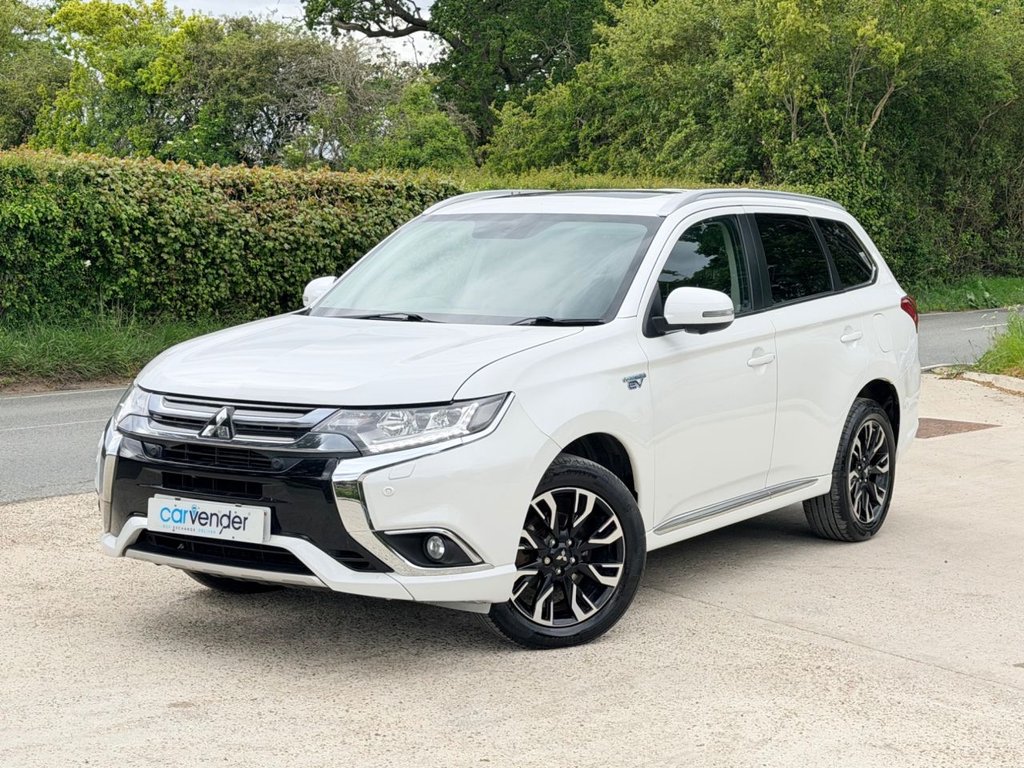 USED 2017 17 MITSUBISHI OUTLANDER 2.0h 12kWh GX4hs SUV 5dr Petrol Plug-in Hybrid CVT 4WD Euro 6 (s/s) (200 ps) Roof|SatNav|Adaptive Cruise|Heated Seats|360 View Reversing Camera|