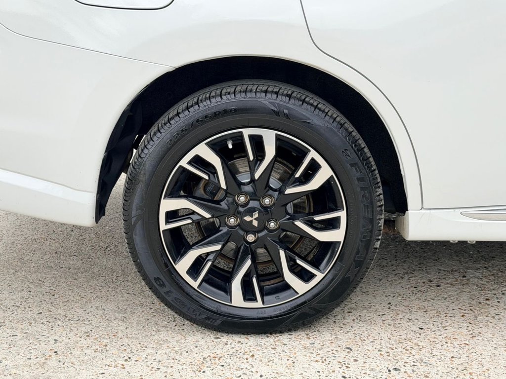 USED 2017 17 MITSUBISHI OUTLANDER 2.0h 12kWh GX4hs SUV 5dr Petrol Plug-in Hybrid CVT 4WD Euro 6 (s/s) (200 ps) Roof|SatNav|Adaptive Cruise|Heated Seats|360 View Reversing Camera|
