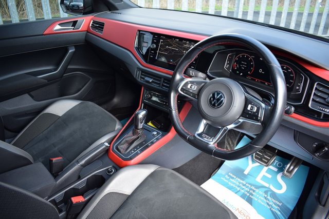 2021 VOLKSWAGEN POLO - Photo 2