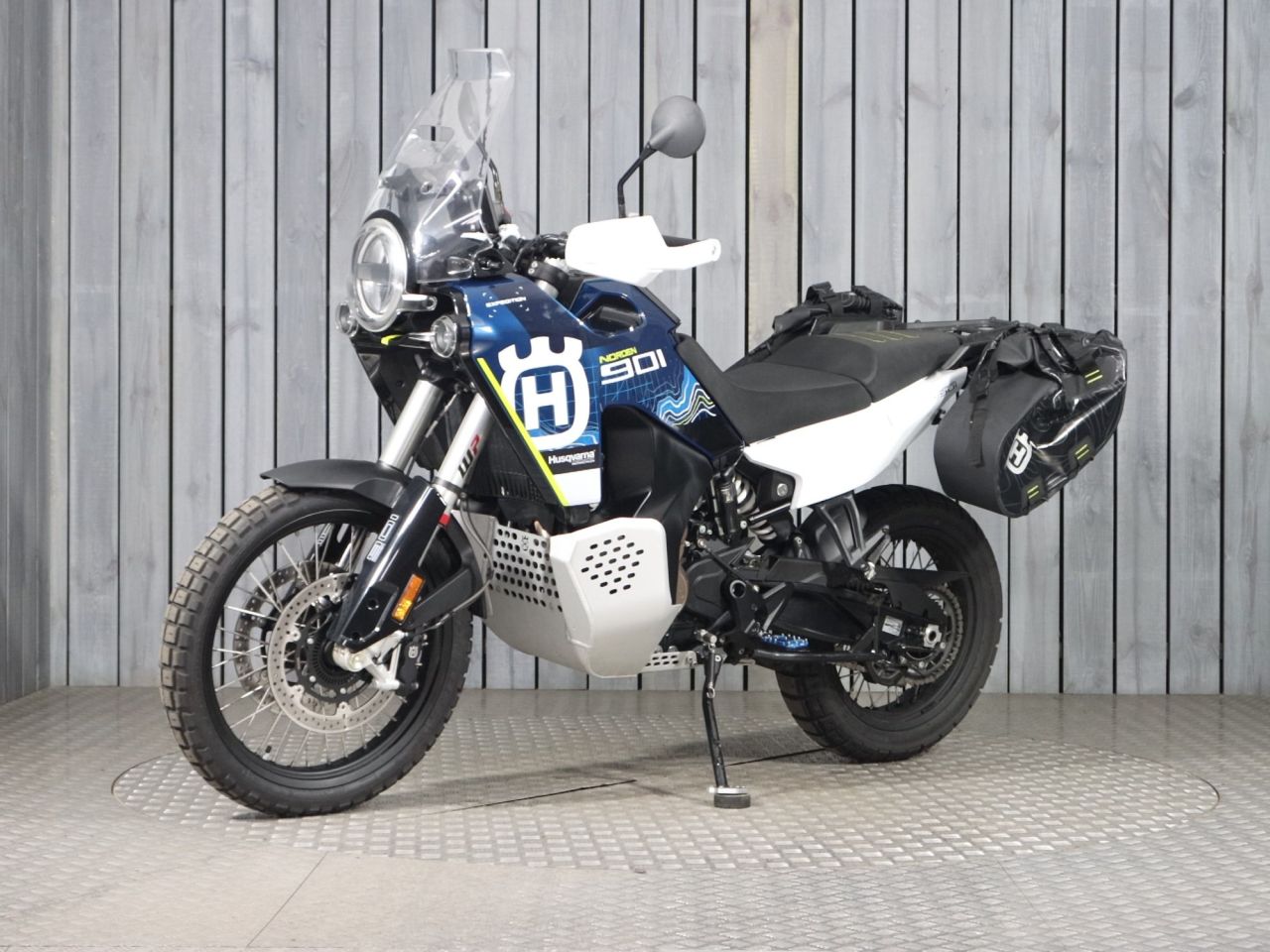 HUSQVARNA Norden 901 Expedition