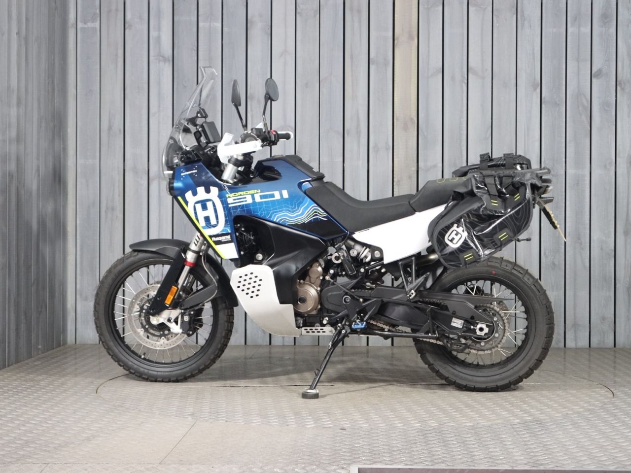 HUSQVARNA Norden 901 Expedition
