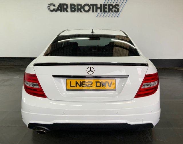 2012 MERCEDES-BENZ C-CLASS 1.6 C180 BlueEfficiency AMG Sport Coupe 2dr Petrol G-Tronic+ Euro 5 (s/s) (156 ps) - Photo 5