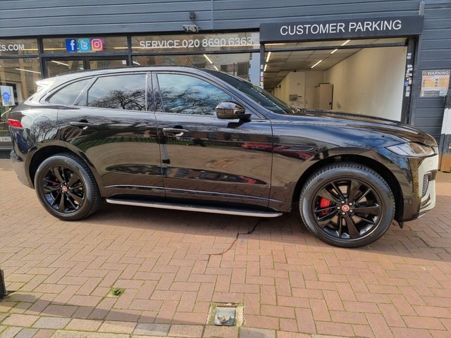 2022 JAGUAR F-PACE 2022 2.0 P400e 17.1kWh R-Dynamic Black SUV 5dr Petrol Plug-in Hybrid Auto AWD Euro 6 (s/s) (404 ps) - Photo 9