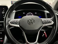 USED 2022 72 VOLKSWAGEN T-ROC 1.0 TSI Life SUV 5dr Petrol Manual Euro 6 (s/s) (110 ps) 