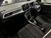 USED 2022 72 VOLKSWAGEN T-ROC 1.0 TSI Life SUV 5dr Petrol Manual Euro 6 (s/s) (110 ps) 