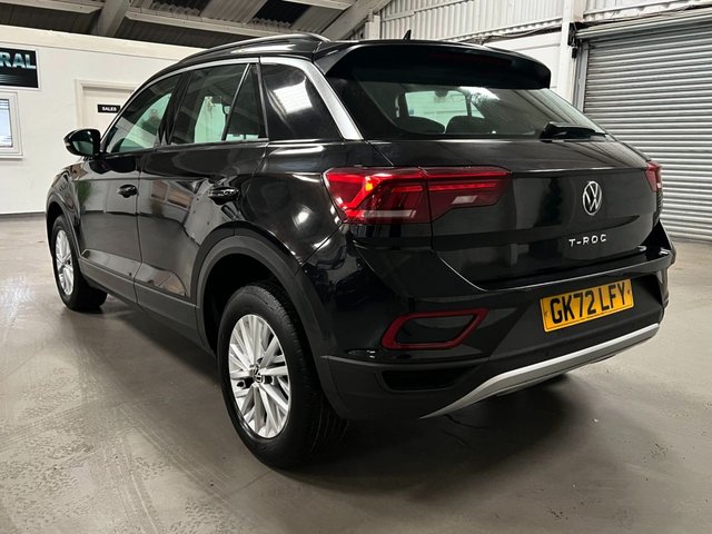 2022 Volkswagen T-Roc 1L Life 5dr - Photo 2