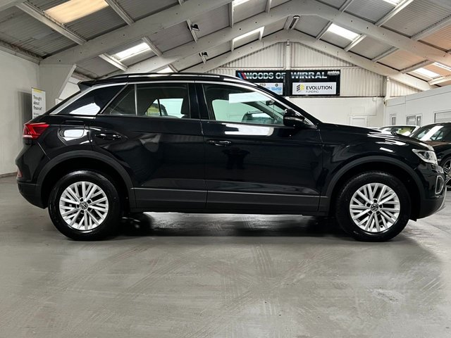 2022 Volkswagen T-Roc 1L Life 5dr - Photo 6