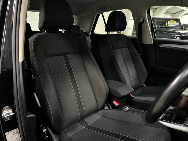 2022 Volkswagen T-Roc 1L Life 5dr - Photo 7