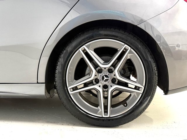 2020 MERCEDES-BENZ A-CLASS 1.3 A180 AMG Line (Executive) Hatchback 5dr Petrol 7G-DCT Euro 6 (s/s) (136 ps) - Photo 11