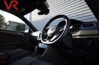 USED 2022 72 VOLKSWAGEN TIGUAN 2.0 TDI R-Line SUV 5dr Diesel DSG Euro 6 (s/s) (150 ps) Bluetooth + Parking Sensors + Heated Seats