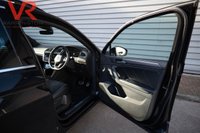 USED 2022 72 VOLKSWAGEN TIGUAN 2.0 TDI R-Line SUV 5dr Diesel DSG Euro 6 (s/s) (150 ps) Bluetooth + Parking Sensors + Heated Seats