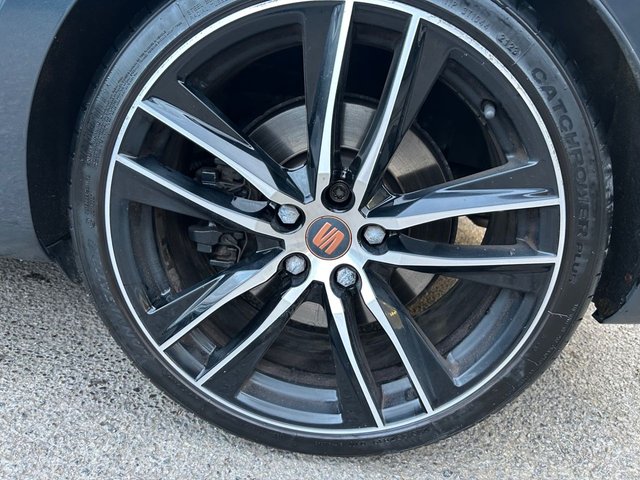 2019 Seat Leon 2L Cupra 290 5dr - Photo 11