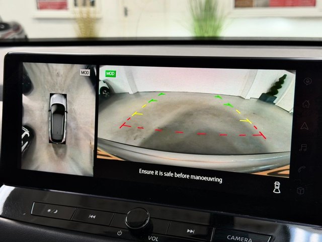 View our NISSAN QASHQAI