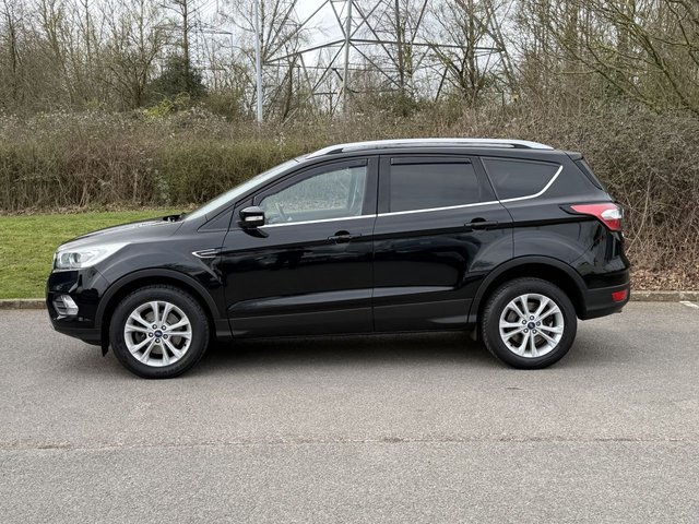 2019 FORD KUGA - Photo 2