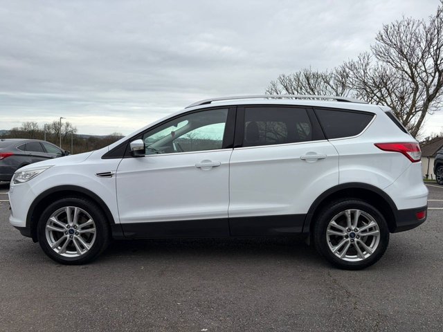 2015 FORD KUGA - Photo 6