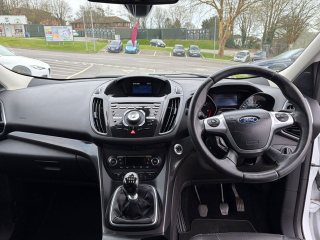 2015 FORD KUGA - Photo 11