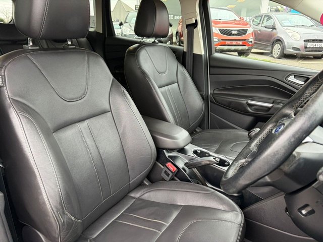 2015 FORD KUGA - Photo 9