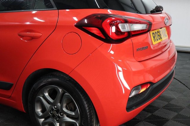 2018 HYUNDAI I20 1.0 T-GDi Premium Nav Hatchback 5dr Petrol Manual Euro 6 (100 ps) - Photo 11