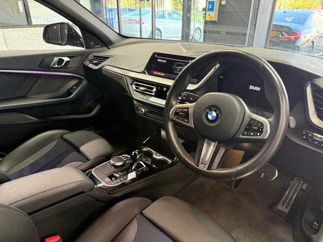 2024 BMW 1 SERIES - Photo 7