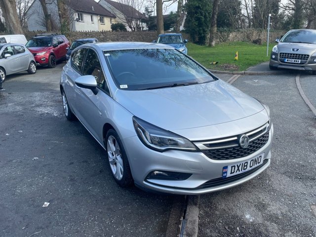 2018 VAUXHALL ASTRA 1.4i SRi Hatchback 5dr Petrol Manual Euro 6 (100 ps) - Photo 5