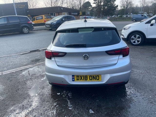 2018 VAUXHALL ASTRA 1.4i SRi Hatchback 5dr Petrol Manual Euro 6 (100 ps) - Photo 8