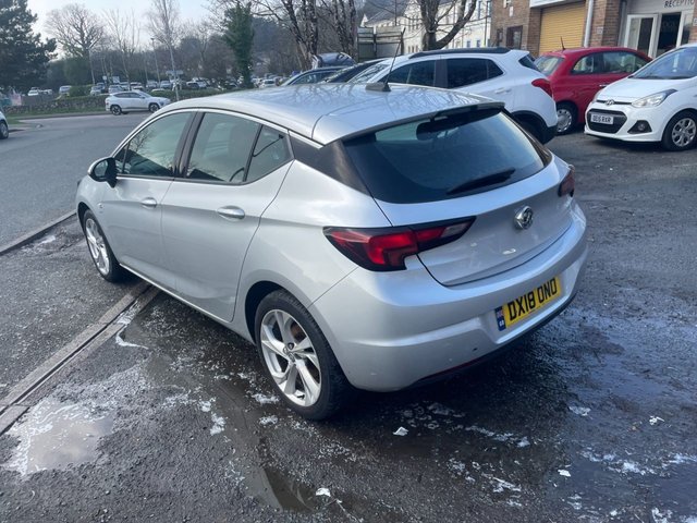 2018 VAUXHALL ASTRA 1.4i SRi Hatchback 5dr Petrol Manual Euro 6 (100 ps) - Photo 9