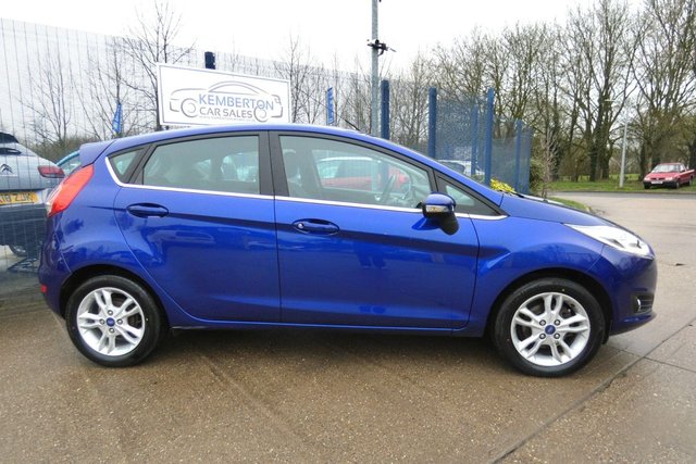 2015 FORD FIESTA - Photo 4