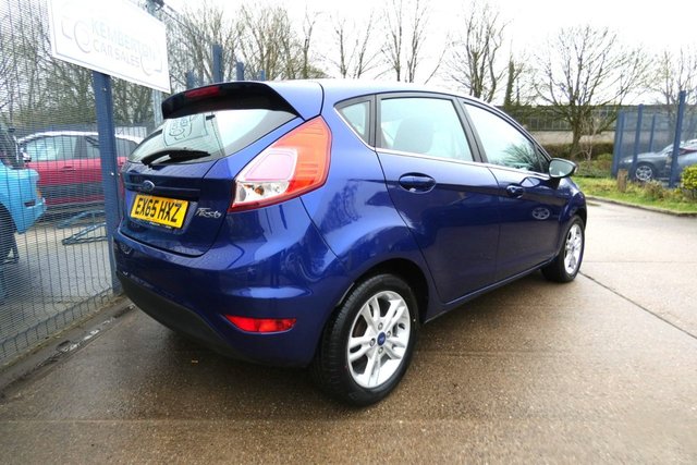 2015 FORD FIESTA - Photo 5