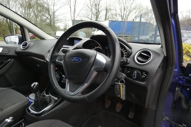 2015 FORD FIESTA - Photo 11