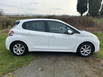 2012 PEUGEOT 208