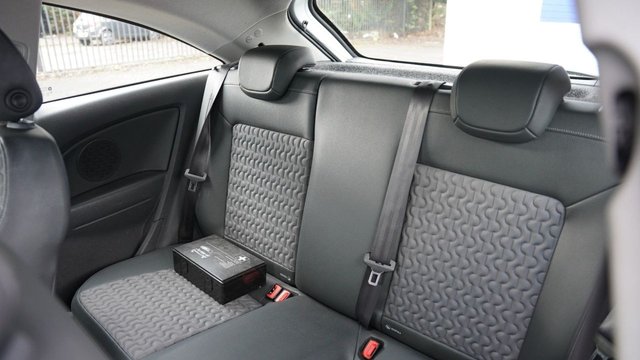 2014 VAUXHALL CORSA 1.2 16V SE Hatchback 3dr Petrol Manual Euro 5 (85 ps) - Photo 4