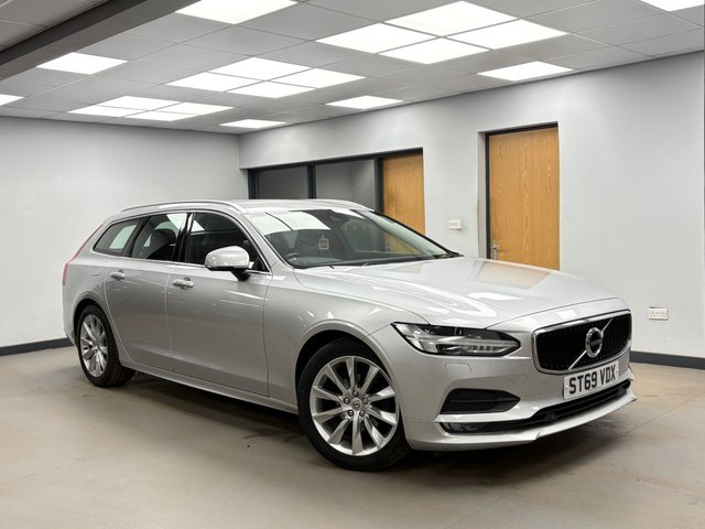View our VOLVO V90