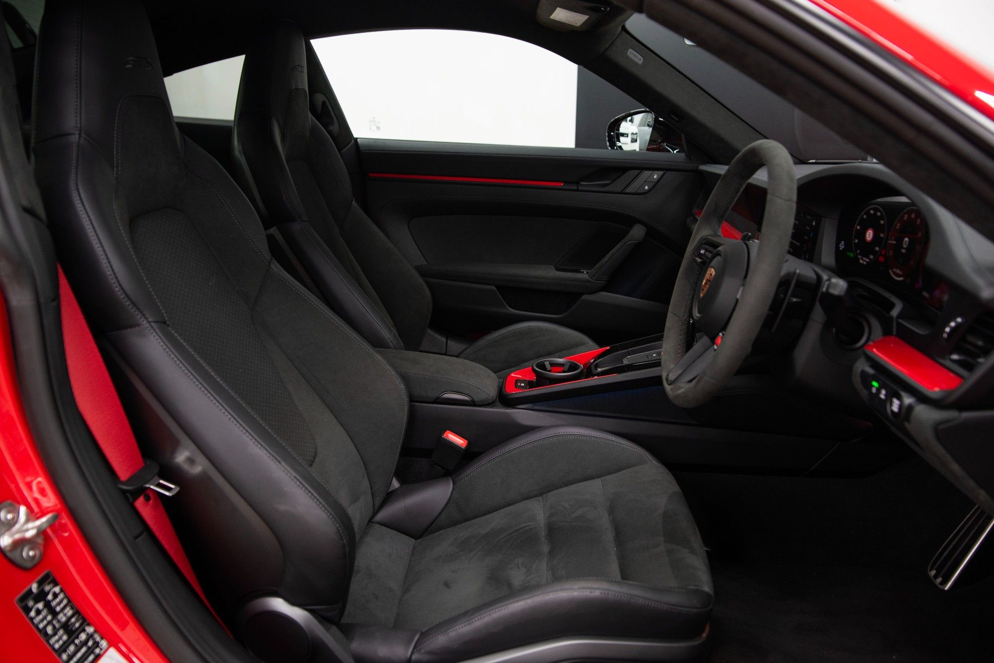 USED 2025 75 PORSCHE 911 3.6 T-Hybrid 992 Carrera GTS Coupe  