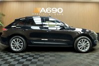 USED 2023 23 PORSCHE MACAN 2.0T SUV 5dr Petrol PDK 4WD Euro 6 (s/s) (265 ps) Panoramic Glass Roof System