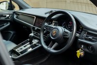 USED 2023 23 PORSCHE MACAN 2.0T SUV 5dr Petrol PDK 4WD Euro 6 (s/s) (265 ps) Panoramic Glass Roof System