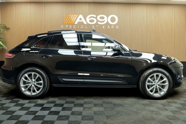 2023 Porsche Macan 2L null 5dr - Photo 8