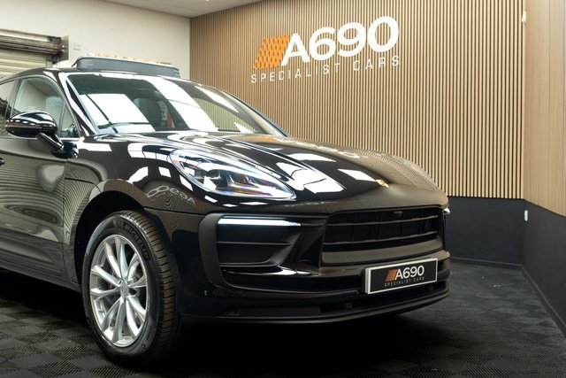 2023 Porsche Macan 2L null 5dr - Photo 11