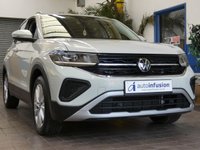 USED 2025 25 VOLKSWAGEN T-CROSS 1.0 TSI Match SUV 5dr Petrol DSG Euro 6 (s/s) (115 ps) NEARLY NEW BARGAIN CARPLAY AIR CON REAR VIEW CAMERA CRUISE CONTROL PARKING SENSORS 1 OWNER WARRANTY