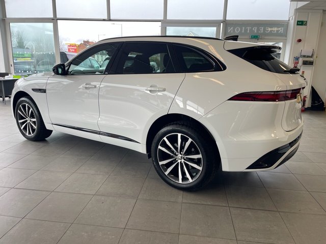 2023 JAGUAR F-PACE 2.0 D200 MHEV R-Dynamic SE Black SUV 5dr Diesel Auto AWD Euro 6 (s/s) (204 ps) - Photo 9