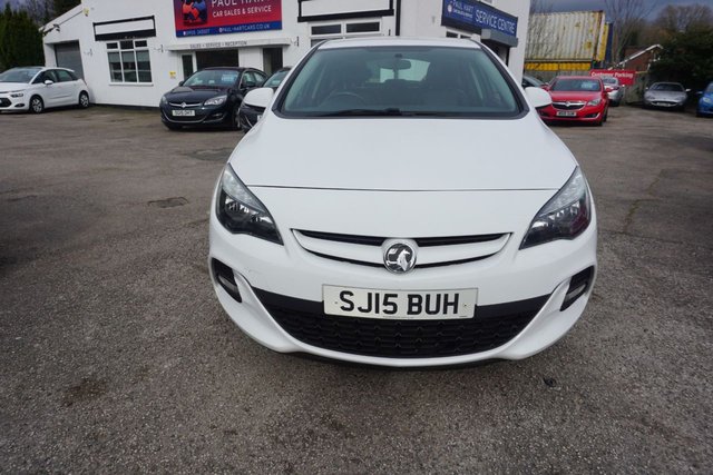 2015 VAUXHALL ASTRA - Photo 9