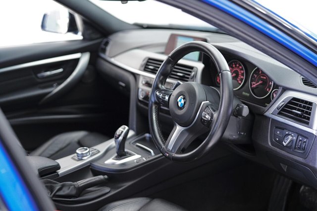 2018 BMW 3 SERIES - Photo 3