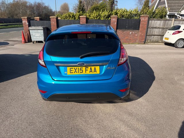 2015 FORD FIESTA 1.6 TDCi ECOnetic Titanium Hatchback 5dr Diesel Manual Euro 5 (s/s) (95 ps) - Photo 4
