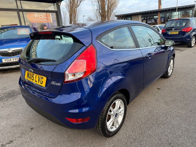 2015 FORD FIESTA 1.25 Zetec Hatchback 3dr Petrol Manual Euro 6 (82 ps) - Photo 5