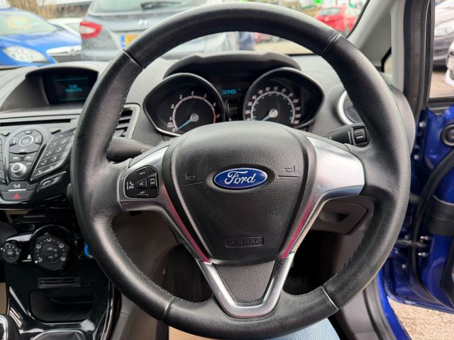 2015 FORD FIESTA 1.25 Zetec Hatchback 3dr Petrol Manual Euro 6 (82 ps) - Photo 12
