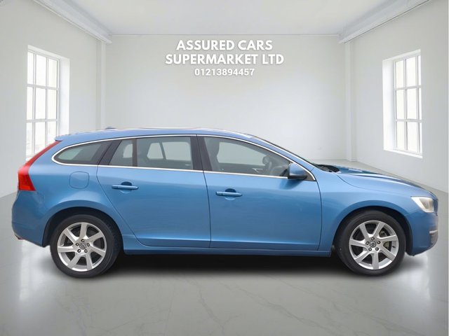 2015 VOLVO V60 - Photo 8