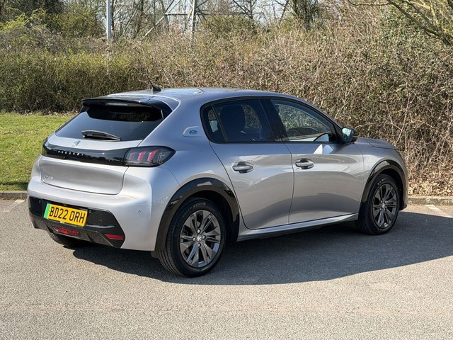2022 PEUGEOT E-208 - Photo 5