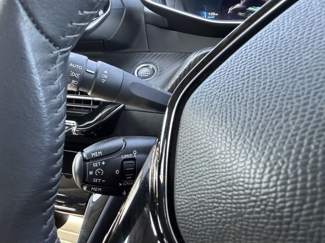 2022 PEUGEOT E-208 - Photo 12